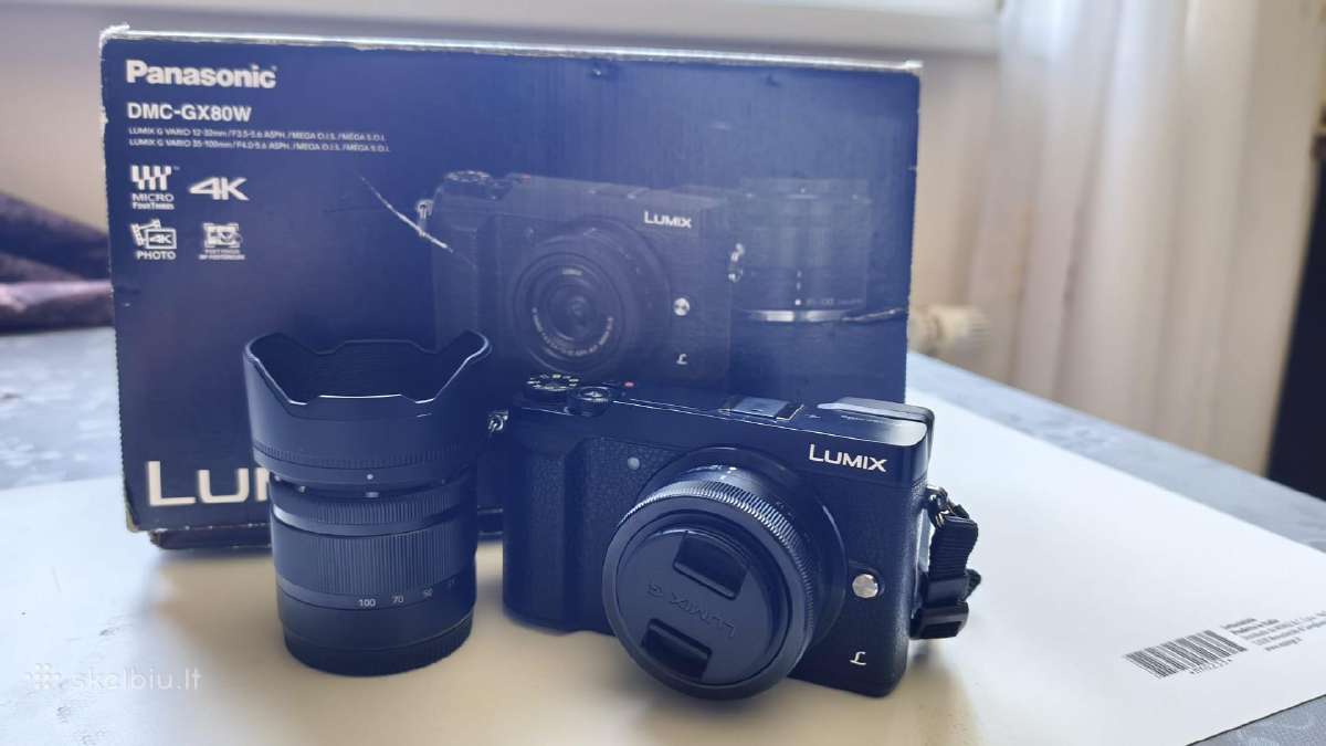 Panasonic Lumix Gx80 su dviem objektyvais