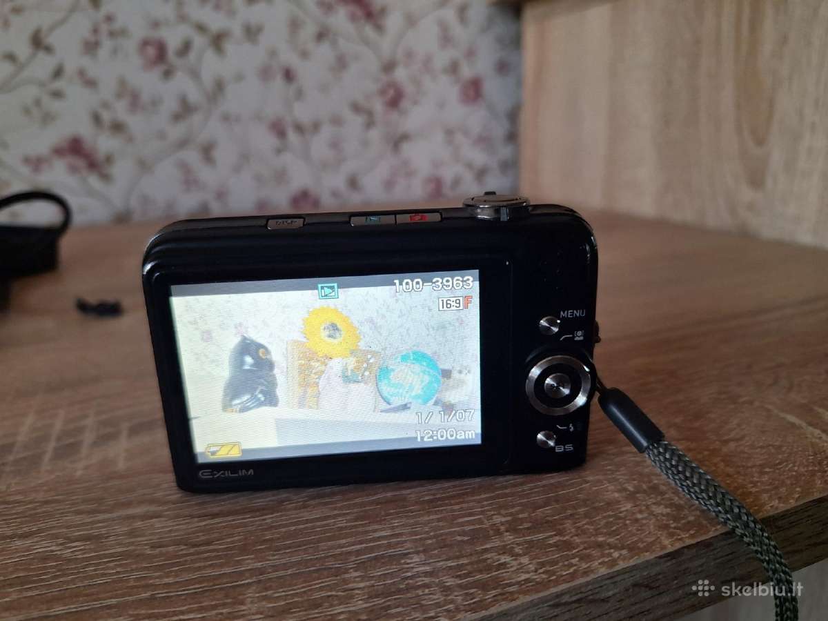 Casio Ex-z1200 skaitmeninis fotoaparatas