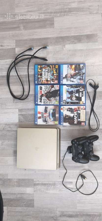 Playstation 4 Slim + 2 pulteliai + 6 žaidimai