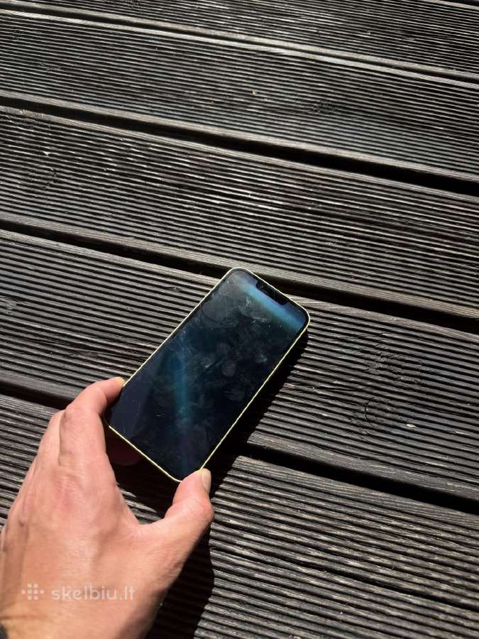 Apple iPhone 14