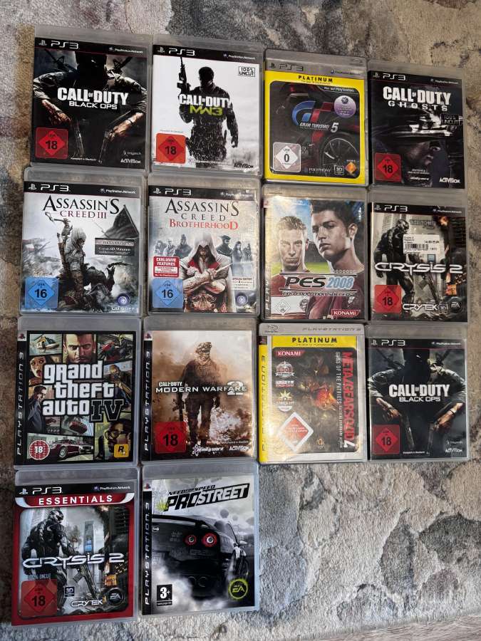 Parduodu Ps 3 konsolę su zaidimais