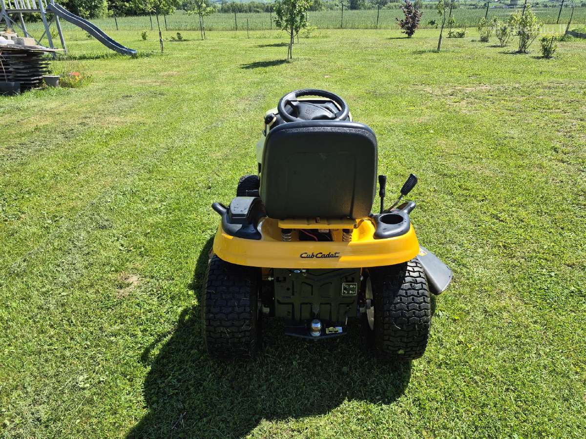 Sodo traktoriukas cub cadet - nuotraukos Nr. 7