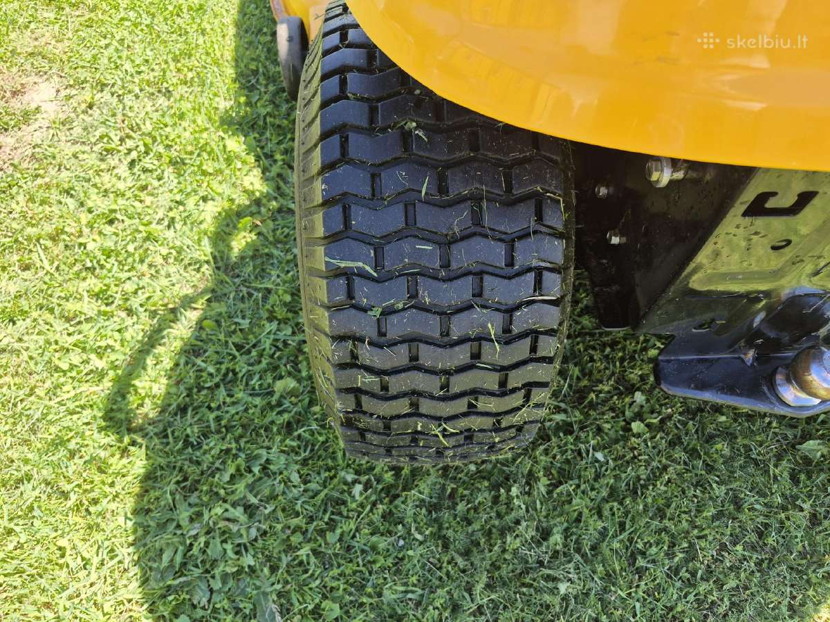 Sodo traktoriukas cub cadet - nuotraukos Nr. 8