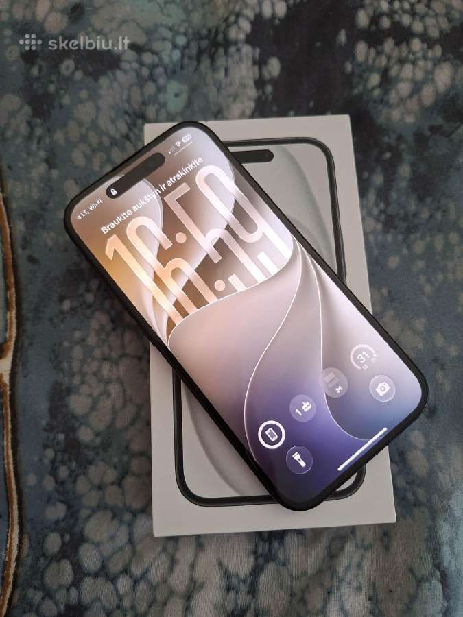 iPhone 15