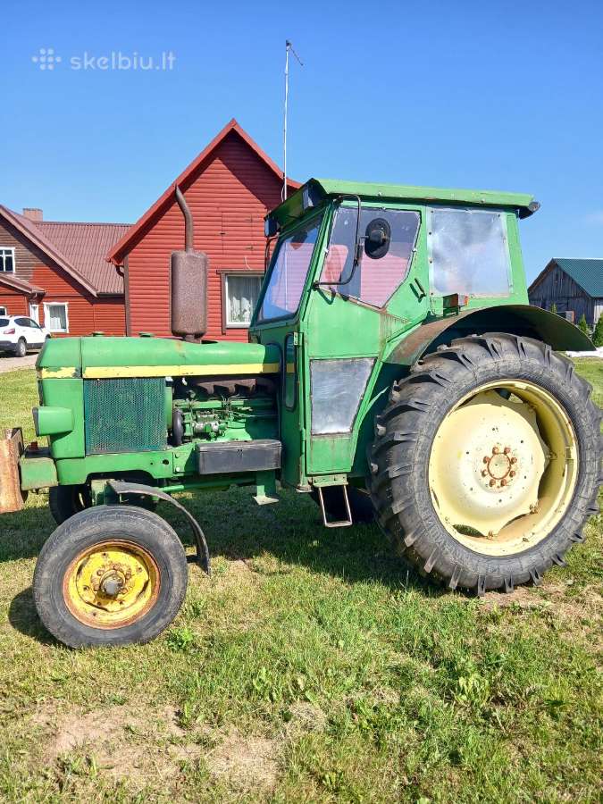 Traktorius John Deere 2030