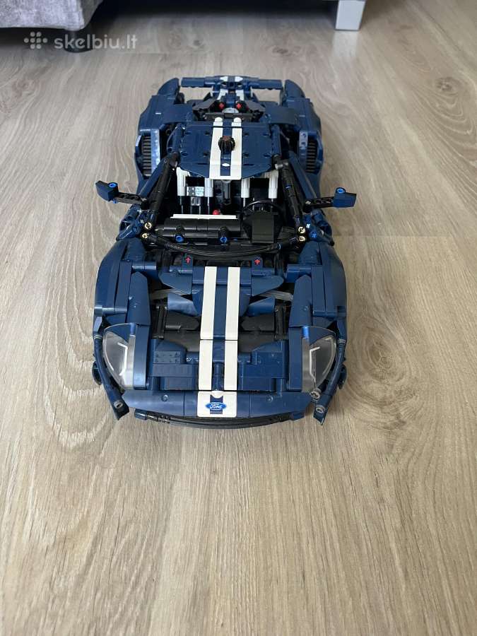 Lego Technic Ford GT - nuotraukos Nr. 2