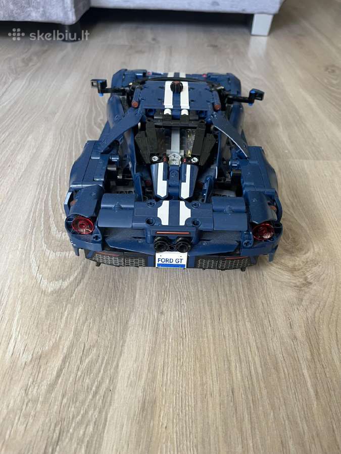 Lego Technic Ford GT - nuotraukos Nr. 3