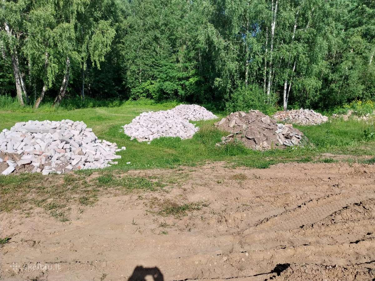 Primčiau statybinį laužą- gruzą 150 m³ Palemone.