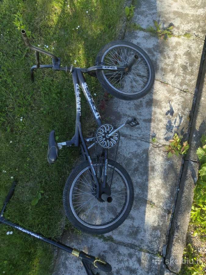 Triukinis paspirtukas ir BMX dviratis - nuotraukos Nr. 2
