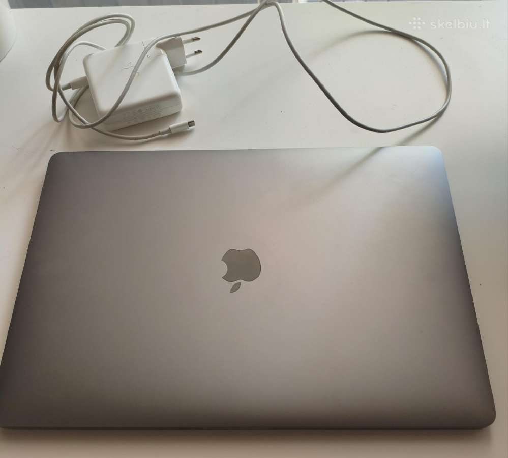 Apple MacBook Pro 15" (2017 m.) – i7 / 16 GB RAM - nuotraukos Nr. 2