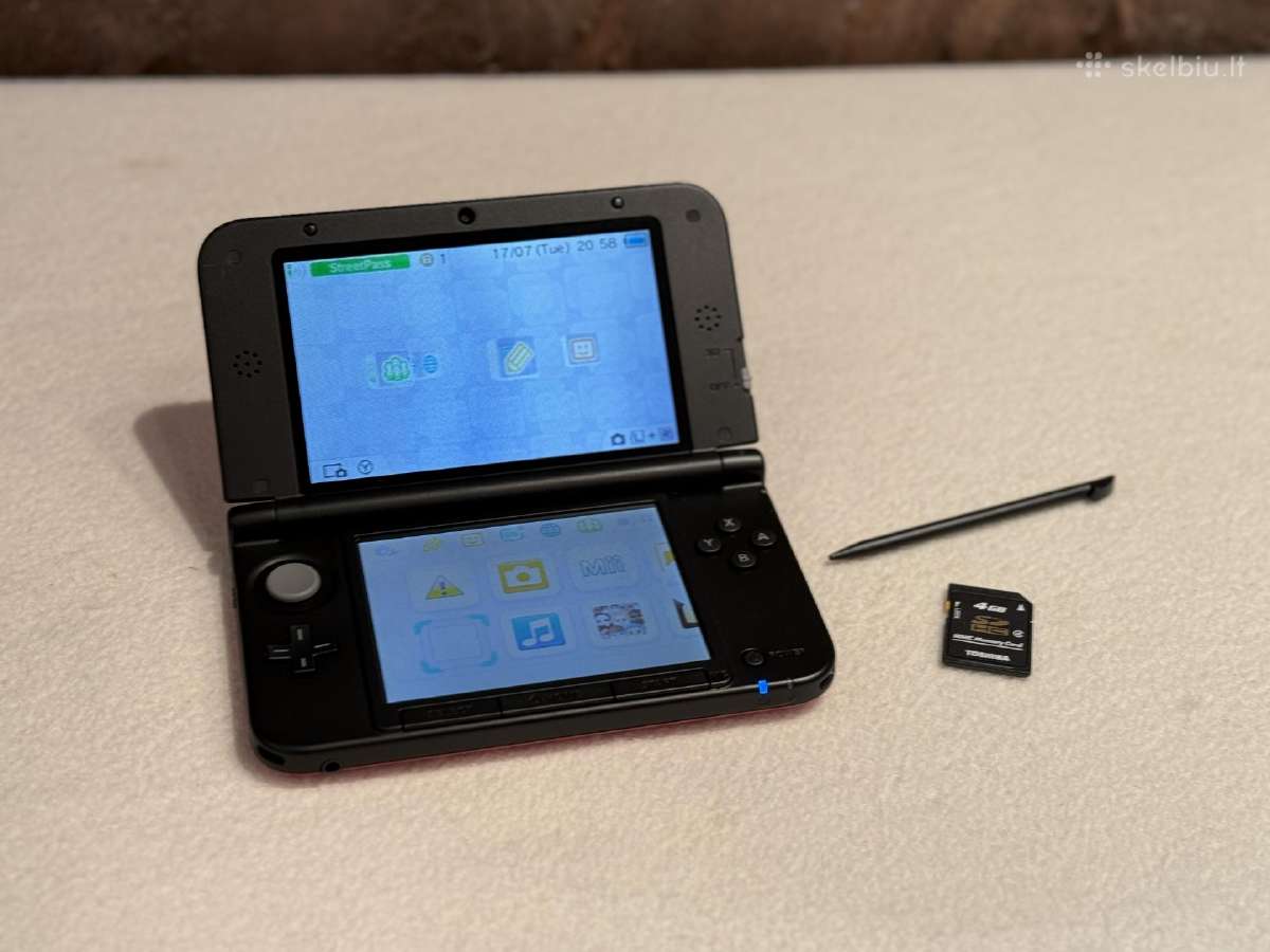 New Nintendo 3ds XL Red Black + 4gb Sd