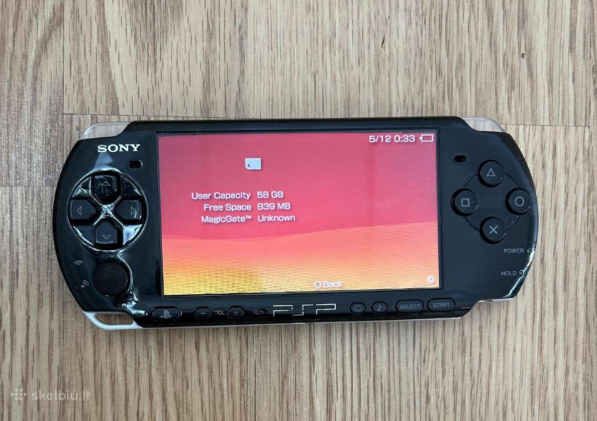 PSP 3000 + 66 zaidimai! - nuotraukos Nr. 6