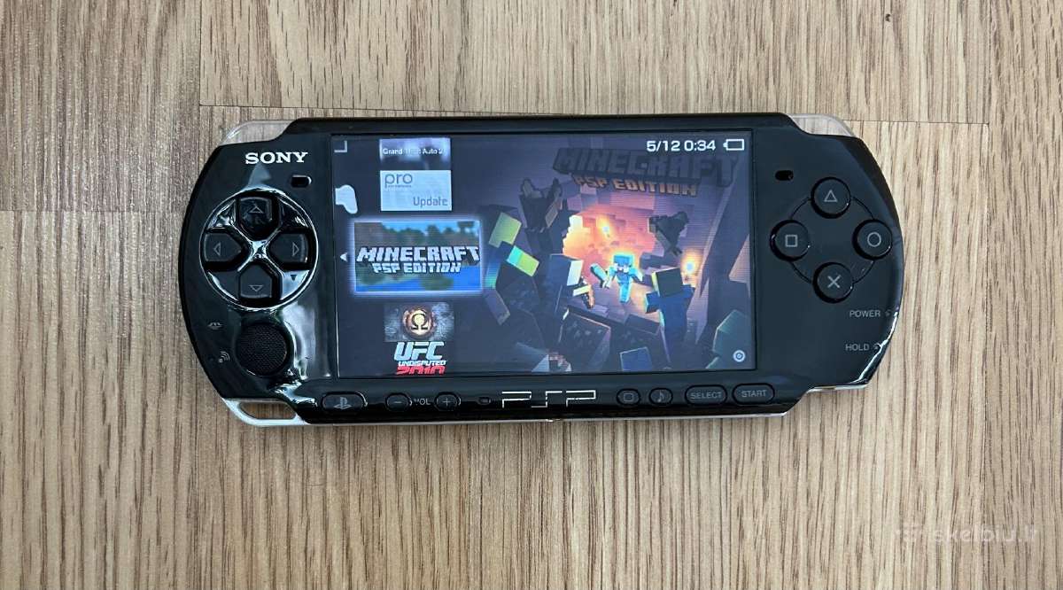 PSP 3000 + 66 zaidimai! - nuotraukos Nr. 3
