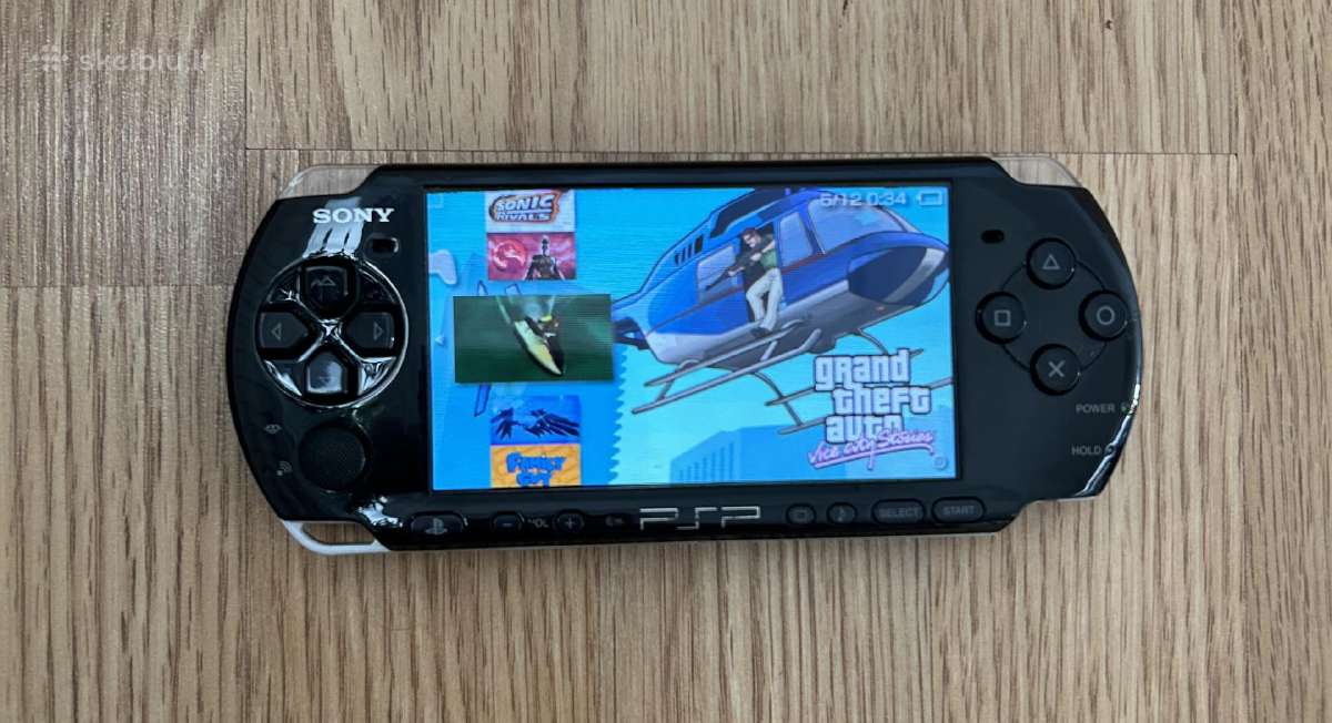 PSP 3000 + 66 zaidimai! - nuotraukos Nr. 4