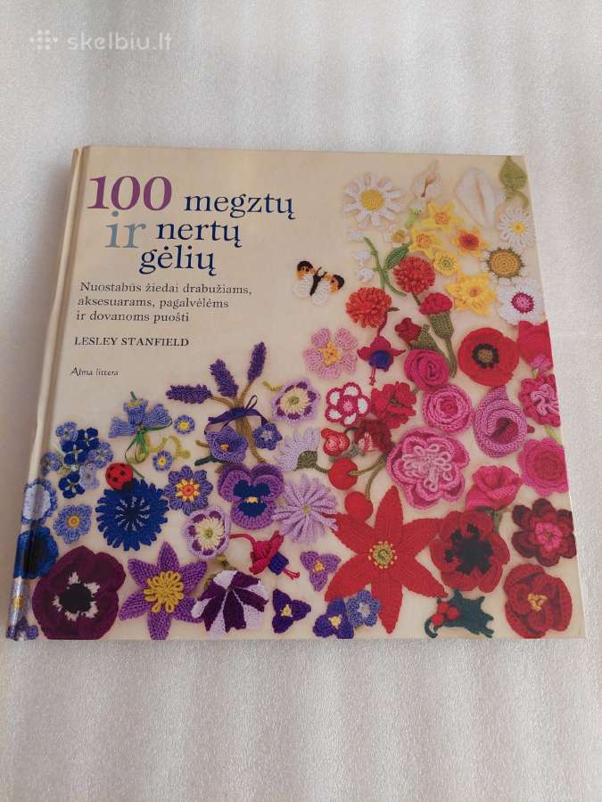 100 megztų ir nertų gėlių