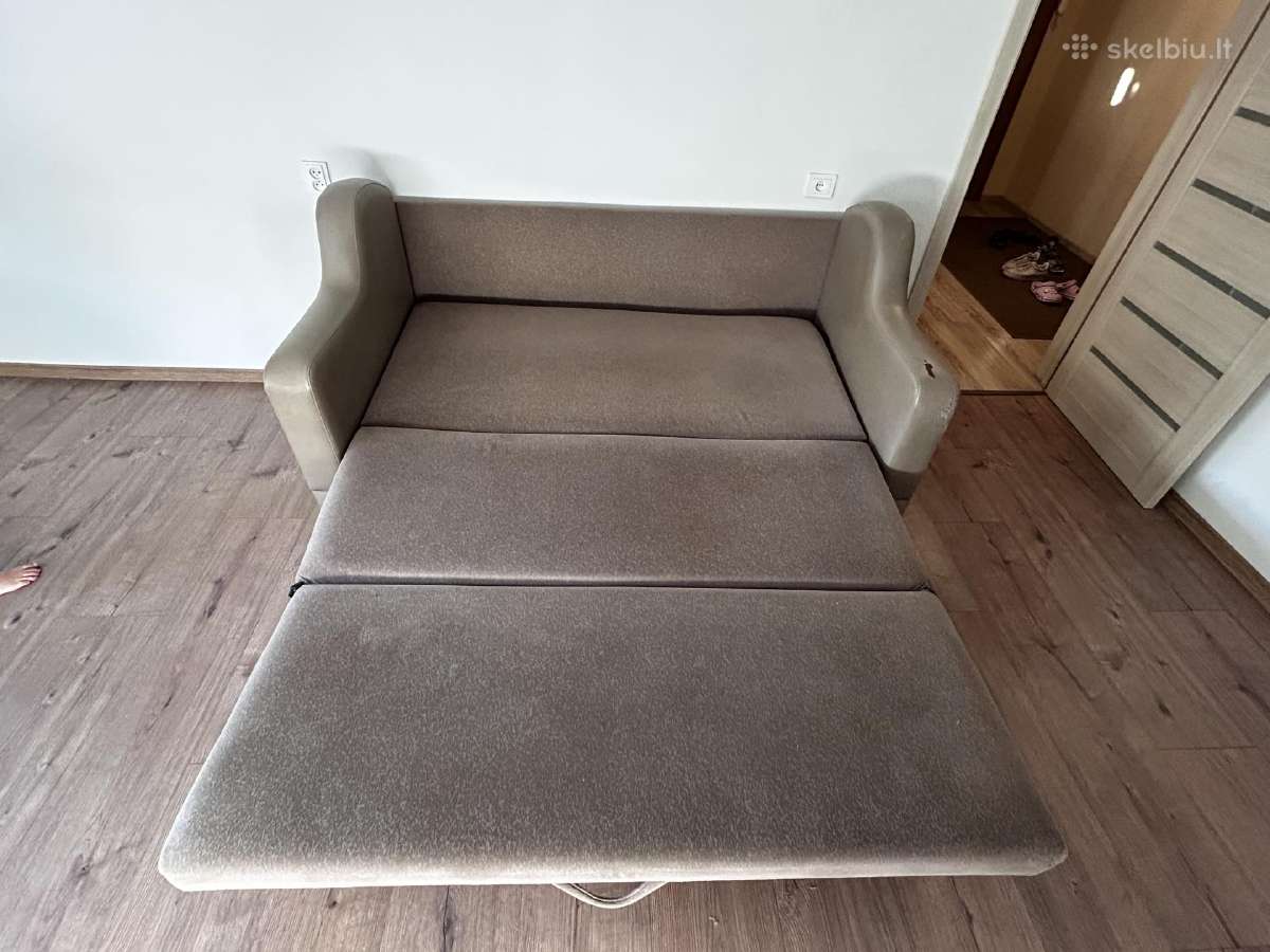 Dovanoju sofa lova