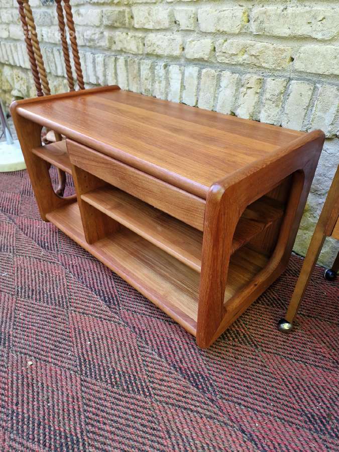 Vintažiniai mid century tikmedžio staliukai - nuotraukos Nr. 5