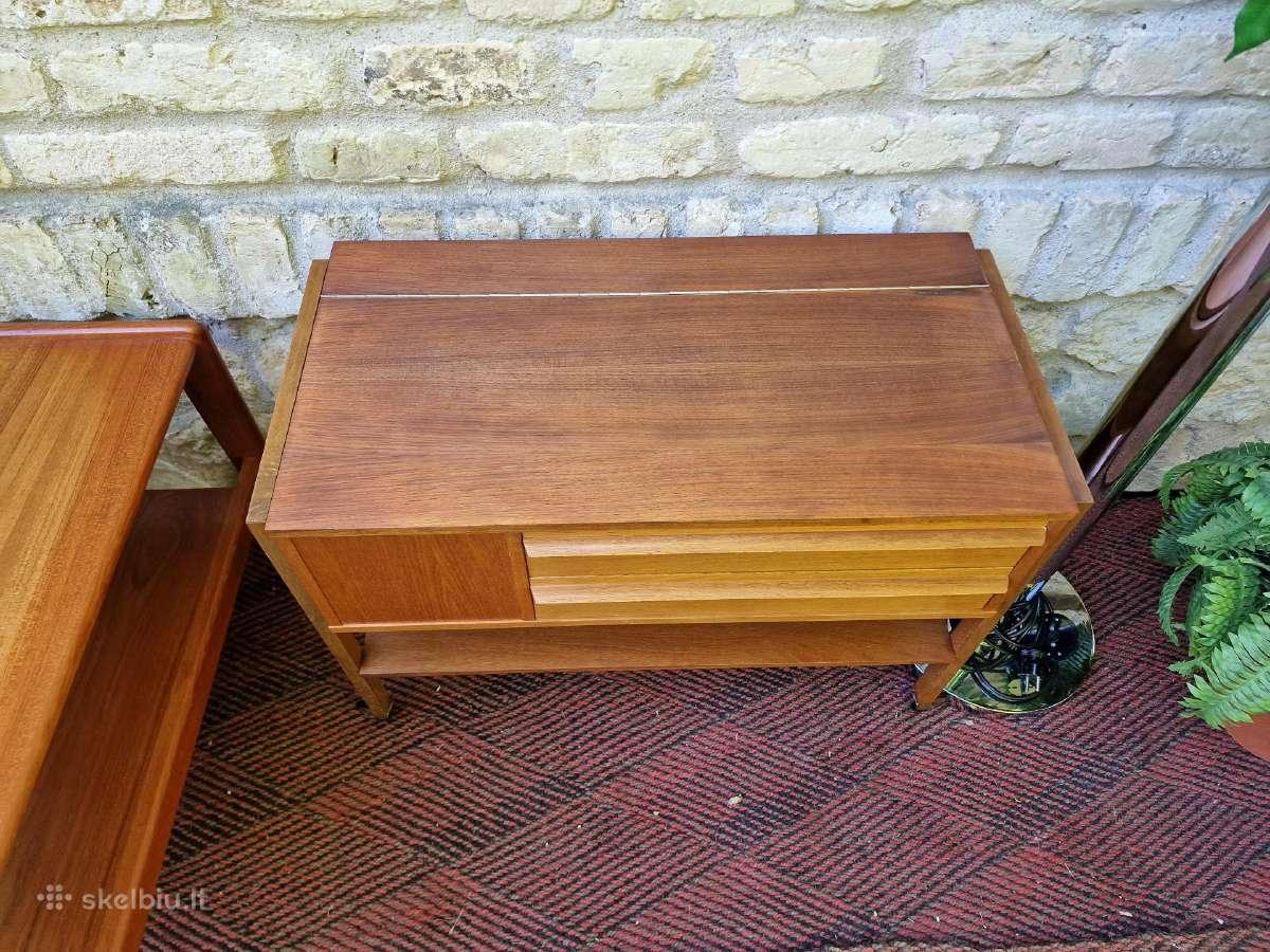 Vintažiniai mid century tikmedžio staliukai - nuotraukos Nr. 20