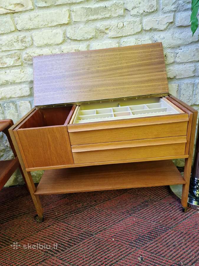Vintažiniai mid century tikmedžio staliukai - nuotraukos Nr. 21