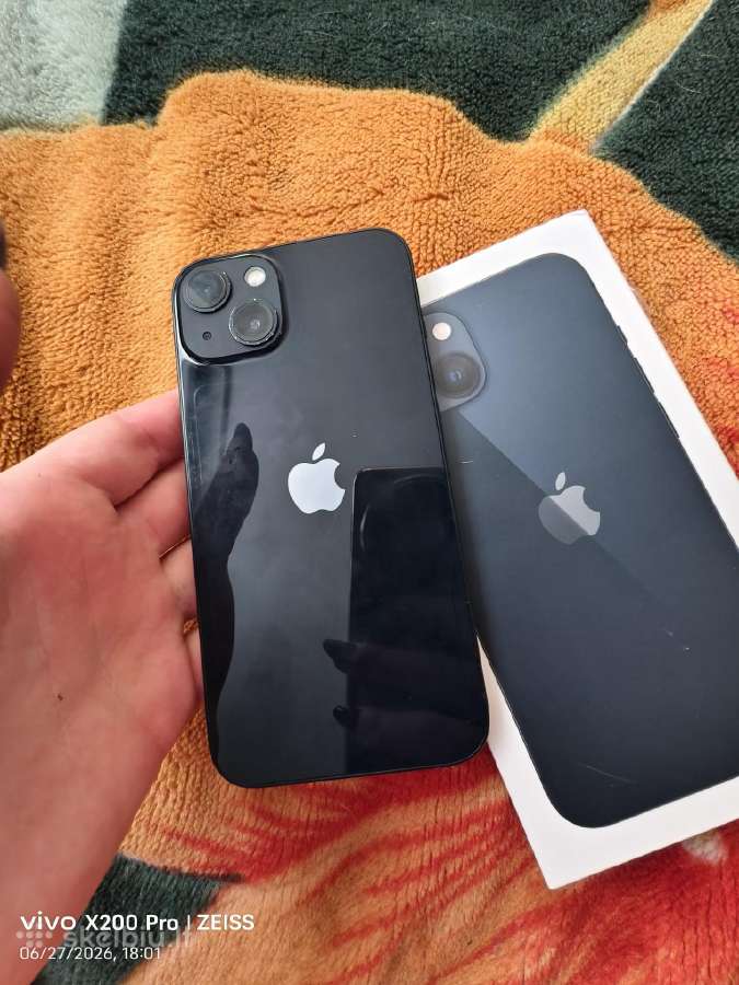 iPhone 13