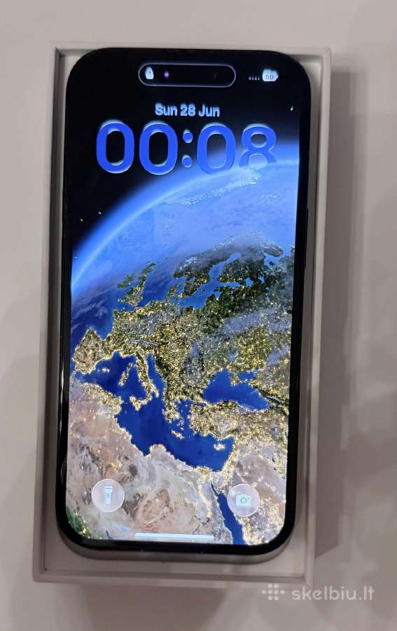 iPhone 15
