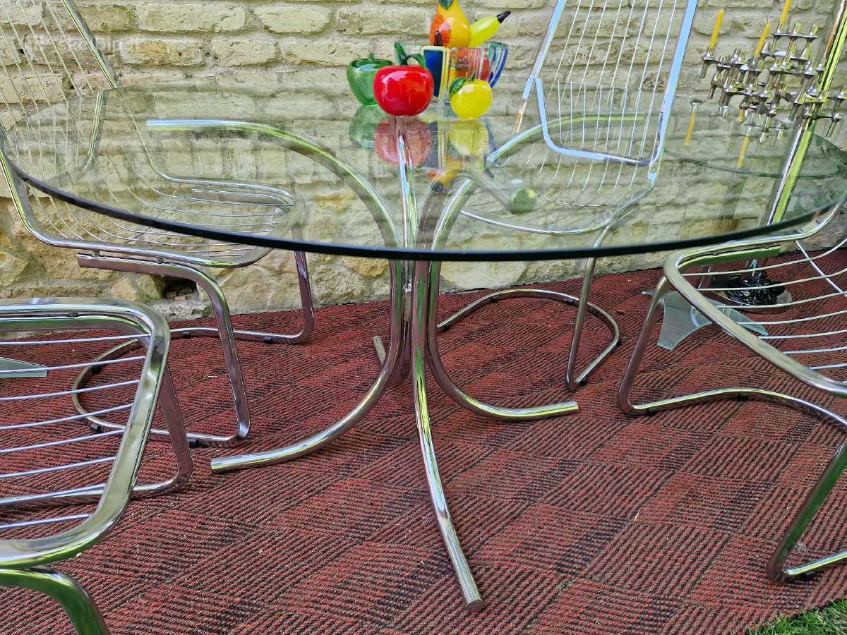 Vintažinis mid century Bauhaus st.stiklinis stalas - nuotraukos Nr. 2
