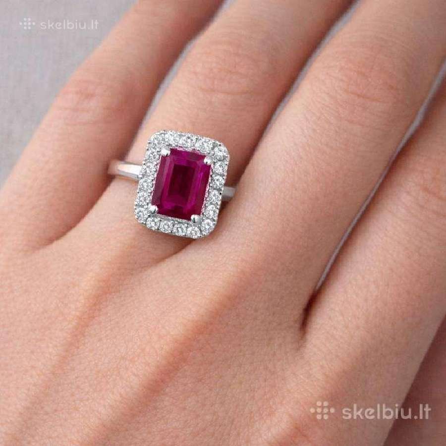 Balto Aukso Žiedas Su Rubinu Ir Deimantais