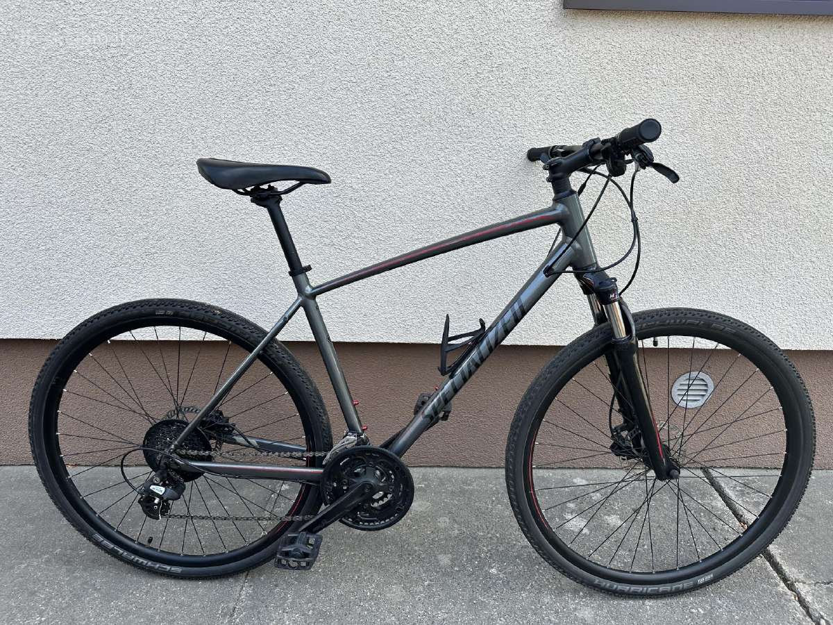 Specialized hibridinis dviratis