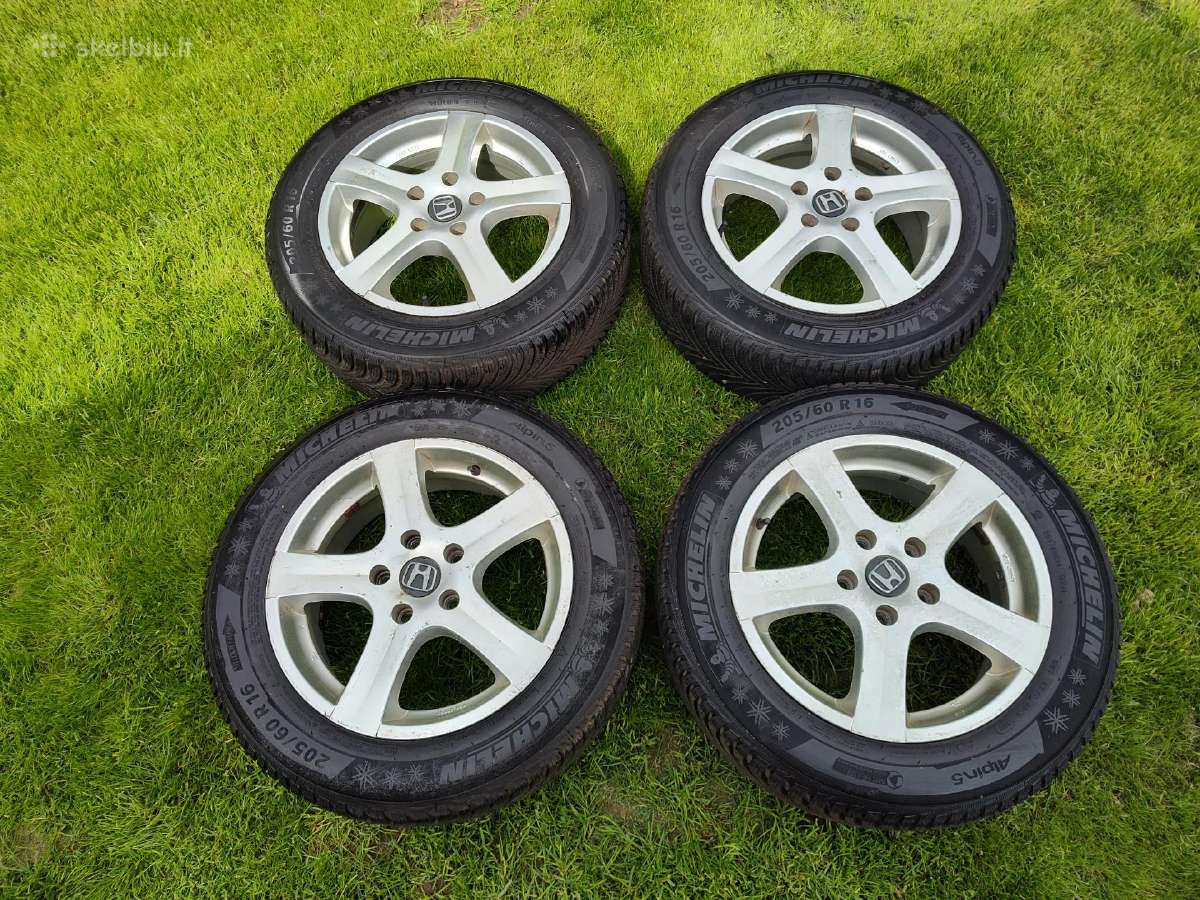 Autec 16" 5x114.3 Michelin Alpin 5 205/60r16