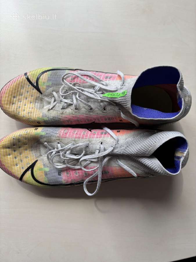 Nauji futbolo bucai - nuotraukos Nr. 5