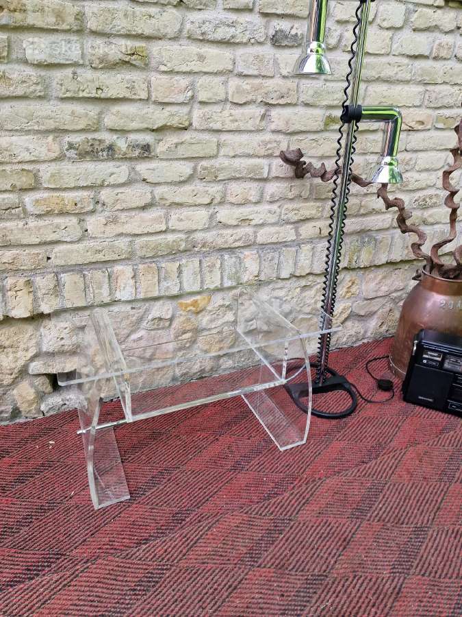 Vintažinis mid century poliakrilo staliukas - nuotraukos Nr. 18