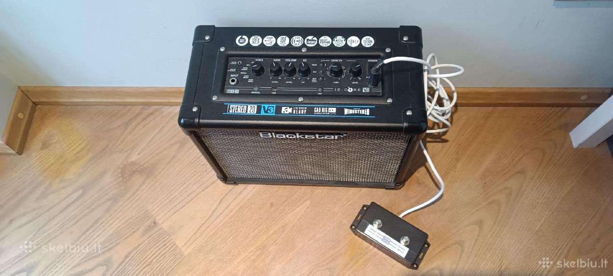 Kubas gitarai Blackstar v3 20 W su pedalu