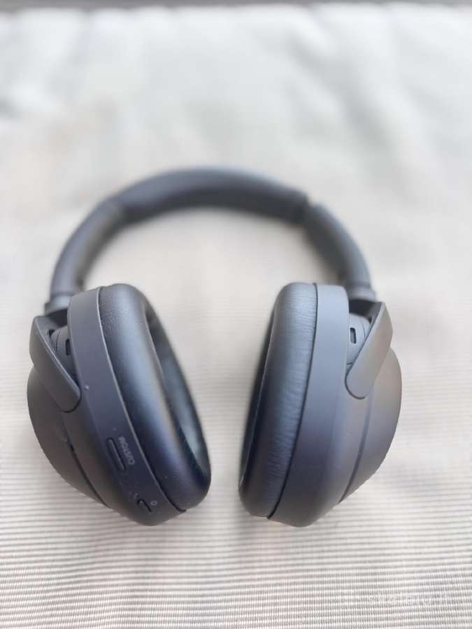 Sony wh-1000xm4 juodos ausinės