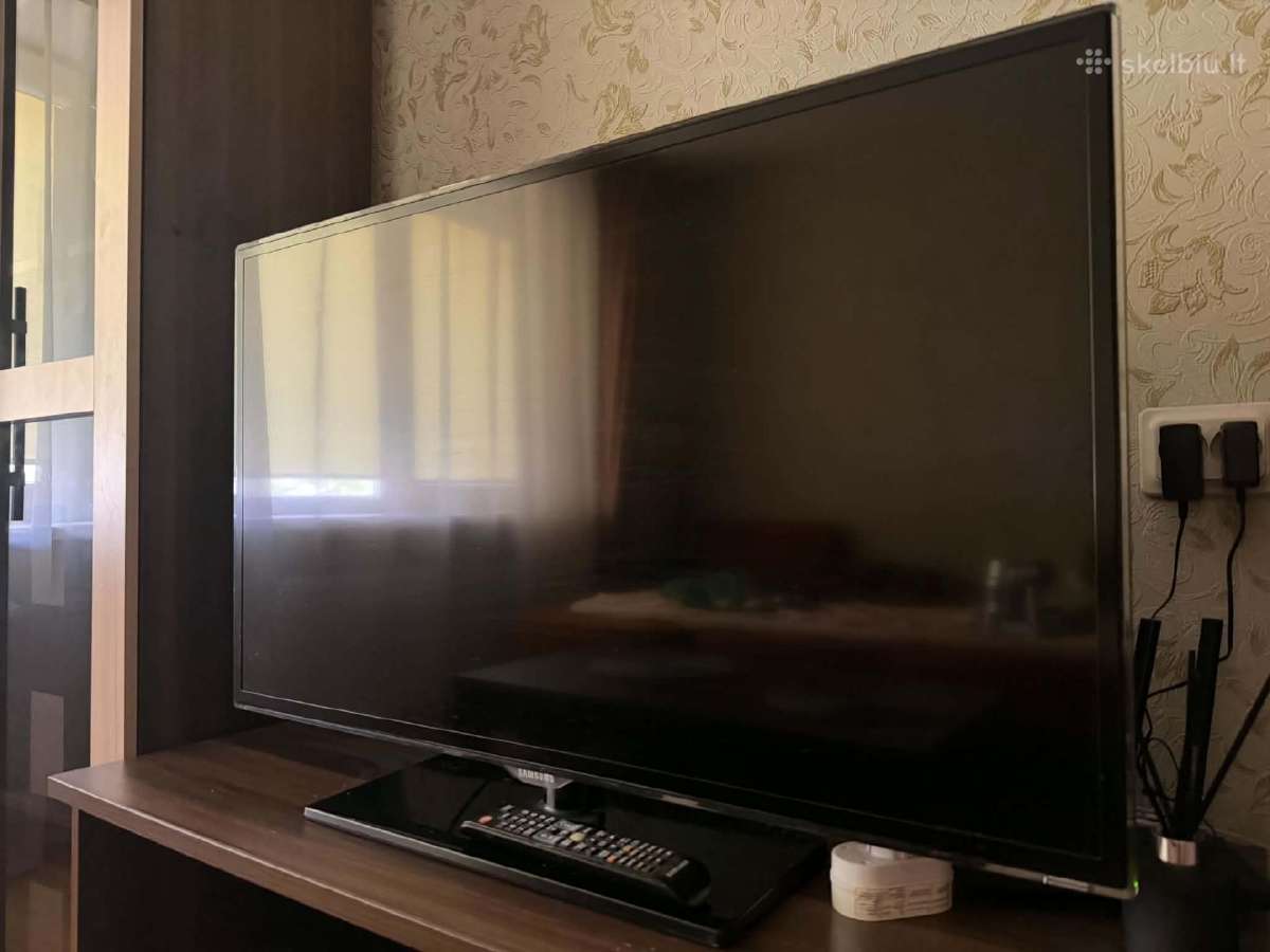 Samsung Ue40es5500 40-inch Full HD Smart LED TV