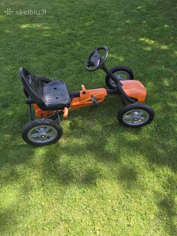 Vaikiškas kartingas / pedalinis keturratis.