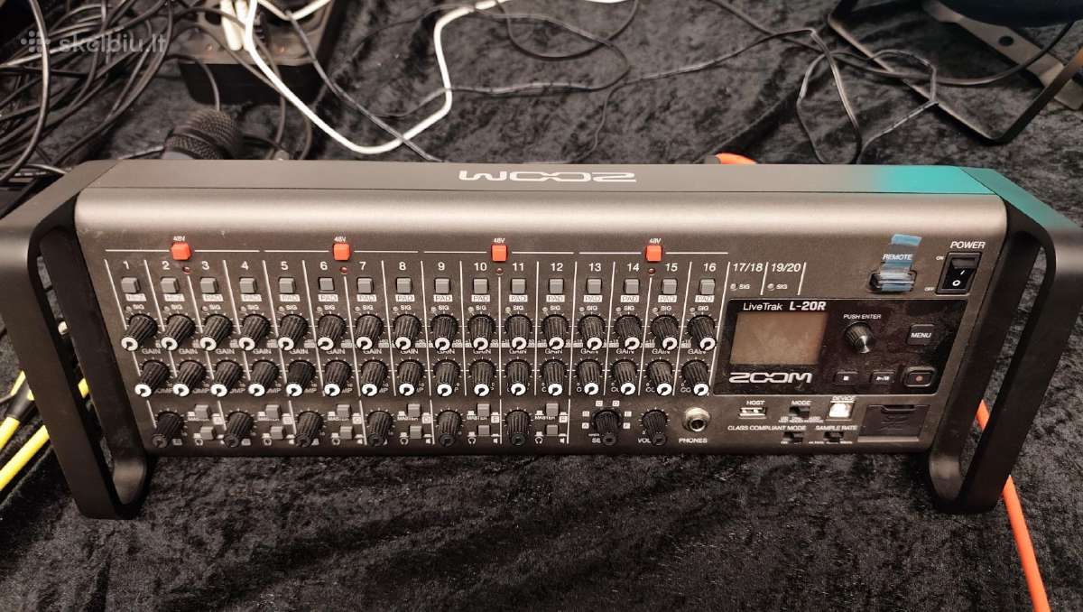 Zoom live trak - L20r