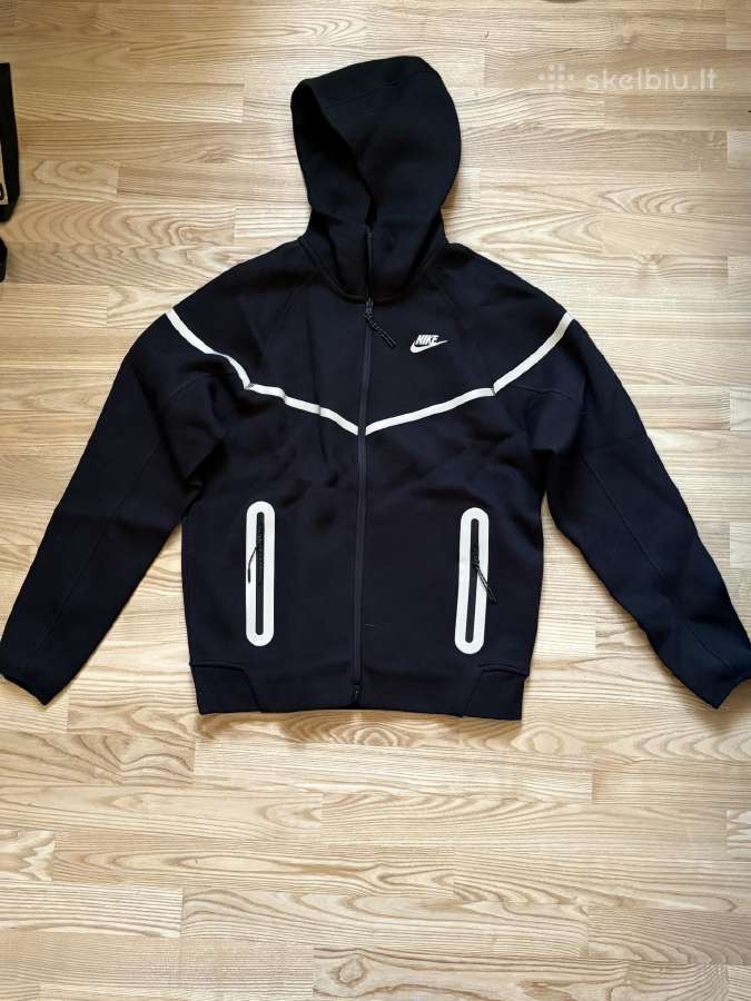Nike Tech Fleece džemperis (M dydis)