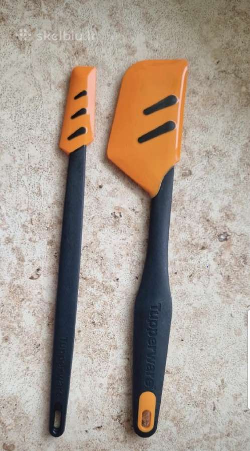 Parduodu 2 vnt. Tupperware menteles