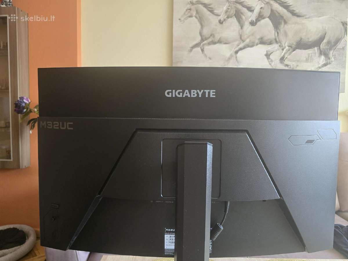 Monitorius Gigabyte M32uc 200 eurų - nuotraukos Nr. 2