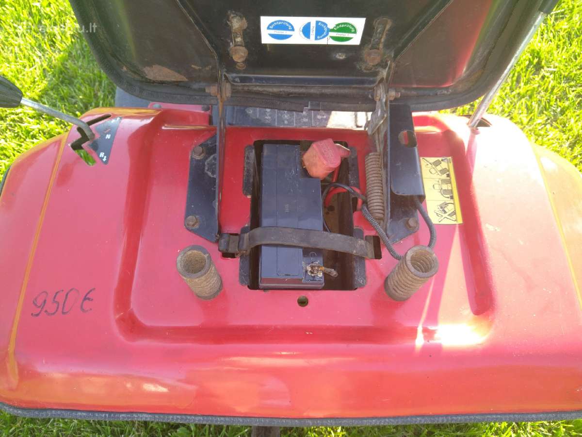 Sodo traktoriukas Mtd Lawnflite 604 - nuotraukos Nr. 6