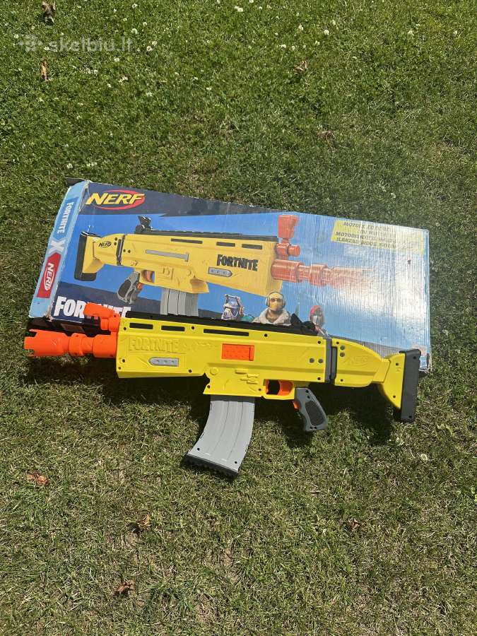 Fortnite -Nerf. Mažai naudotas,kaip naujas.