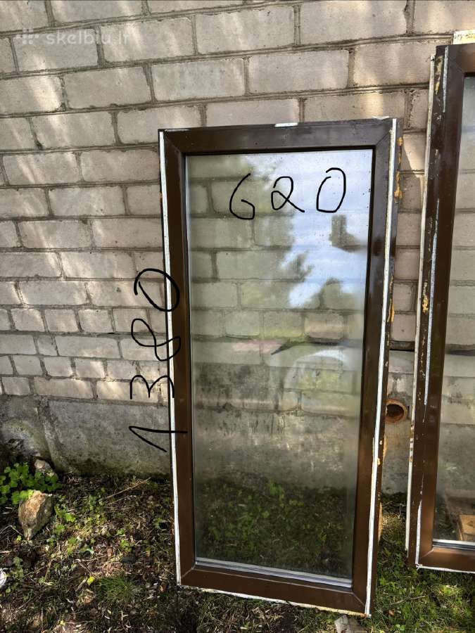 Naudoti plastikiniai langai