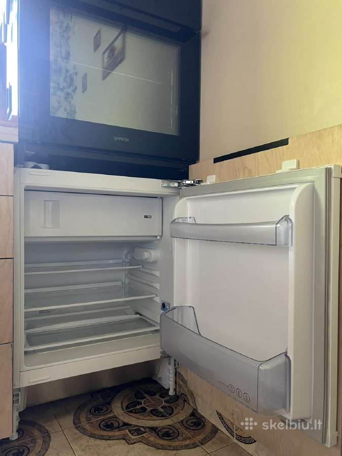 Šaldytuvas su šaldikliu viduje Beko Bu1153hcn