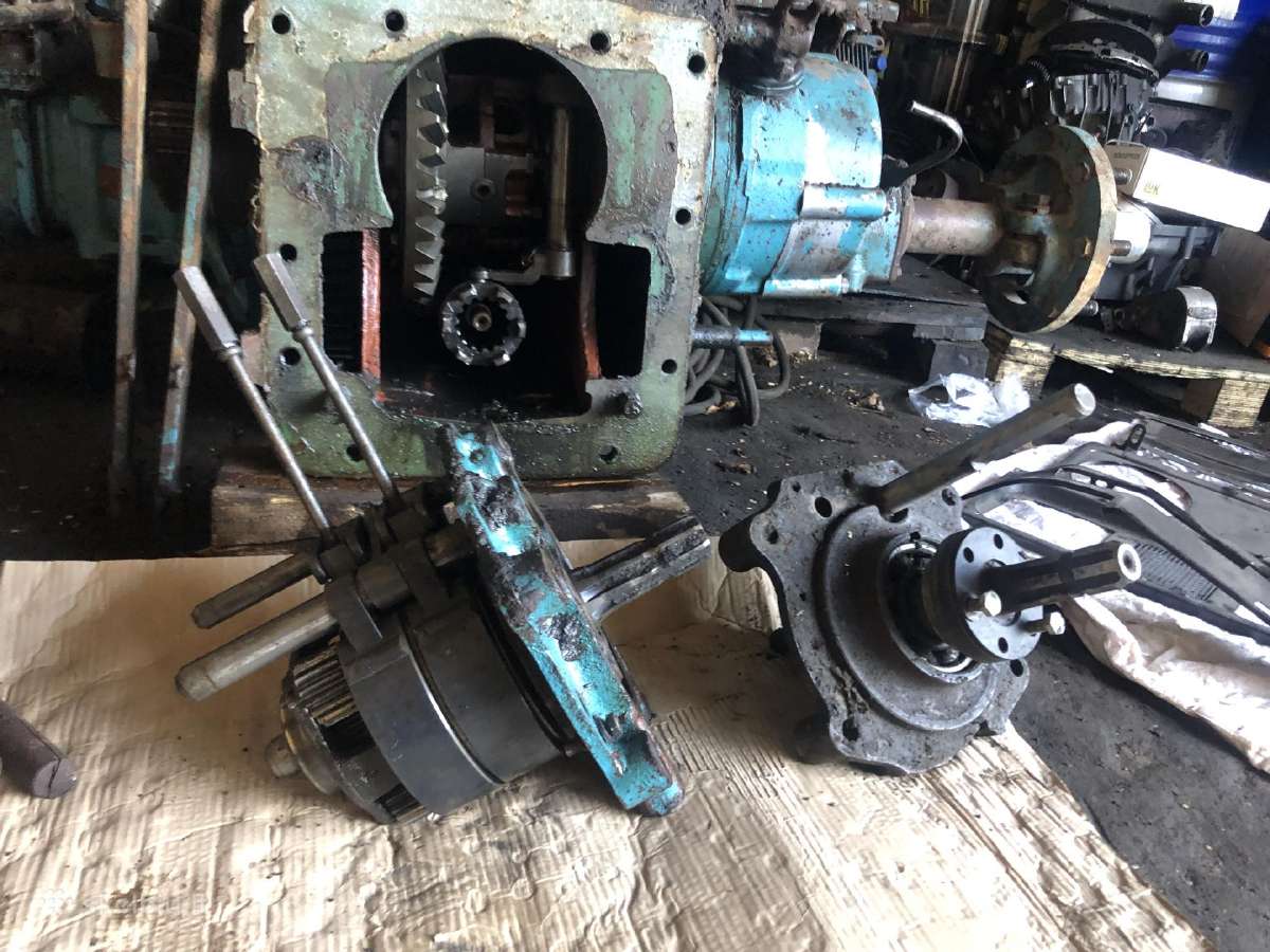 Mtz-82,50 dalimis.galinio tilto,variklio dalys - nuotraukos Nr. 10