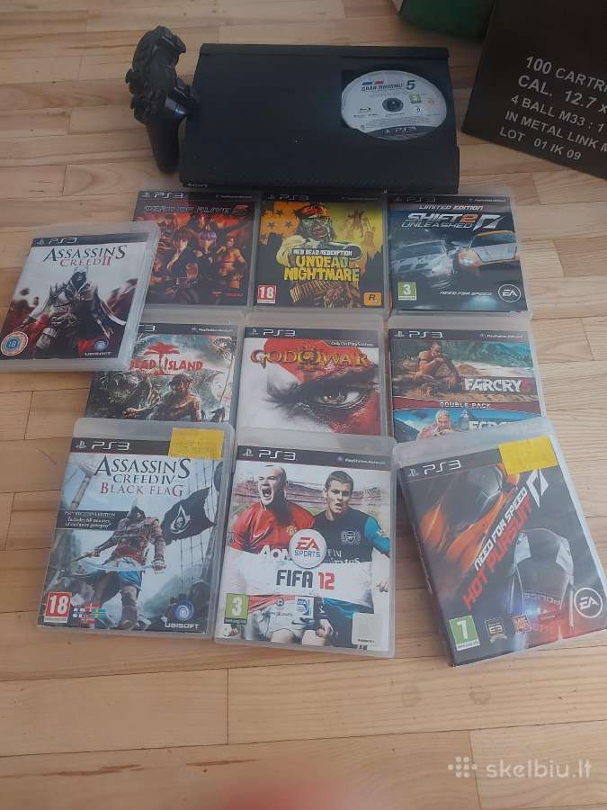 PS3 Super Slim su 250gb SSD ir 11 žaidimų