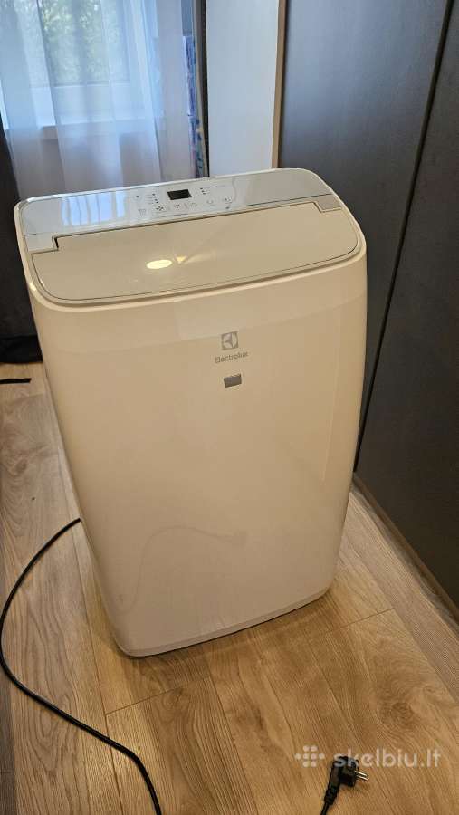 Mobilus kondicionierius Electrolux Eacm-12 Clc/n6