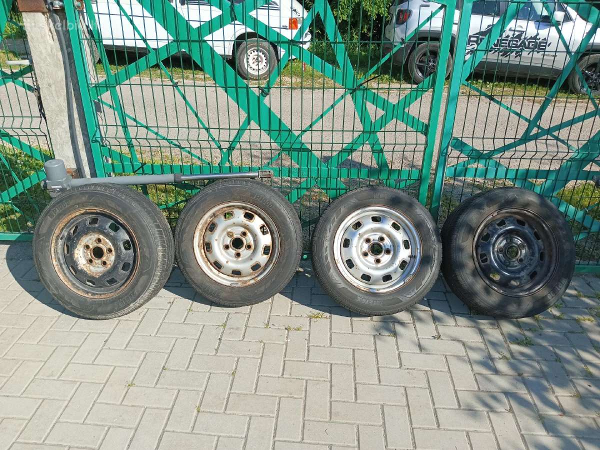 VW T4 15 ratai