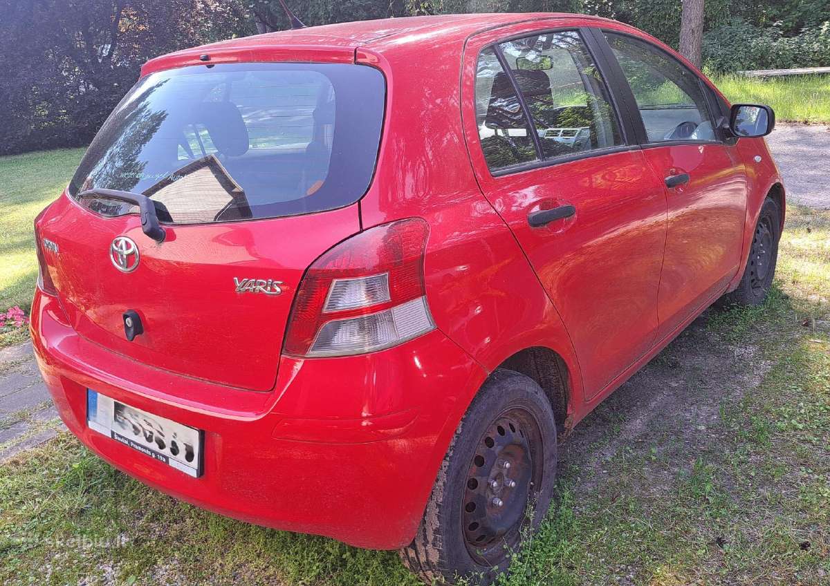 Parduodu Toyota Yaris