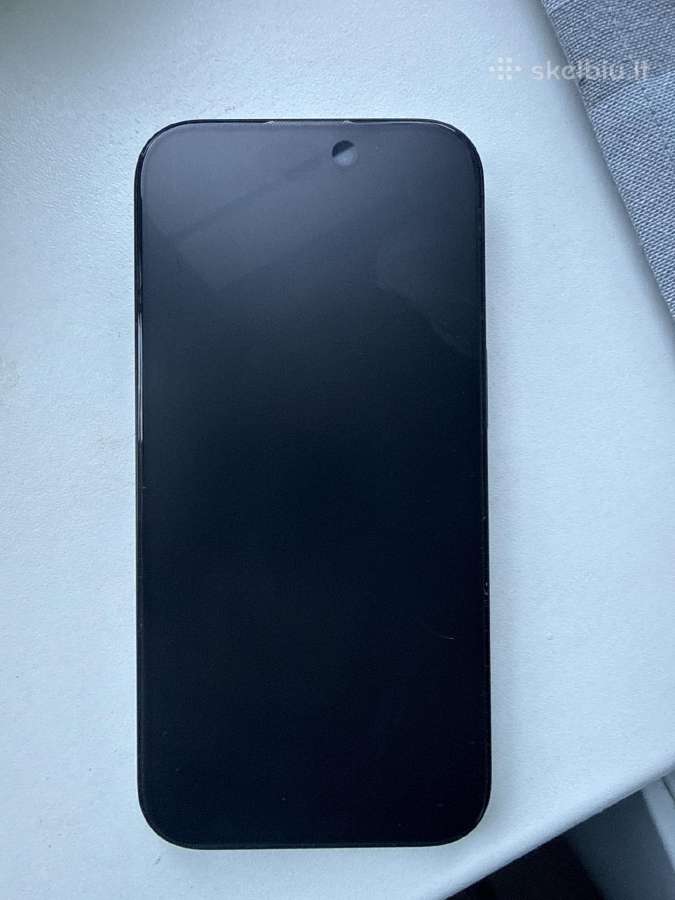 iPhone 16