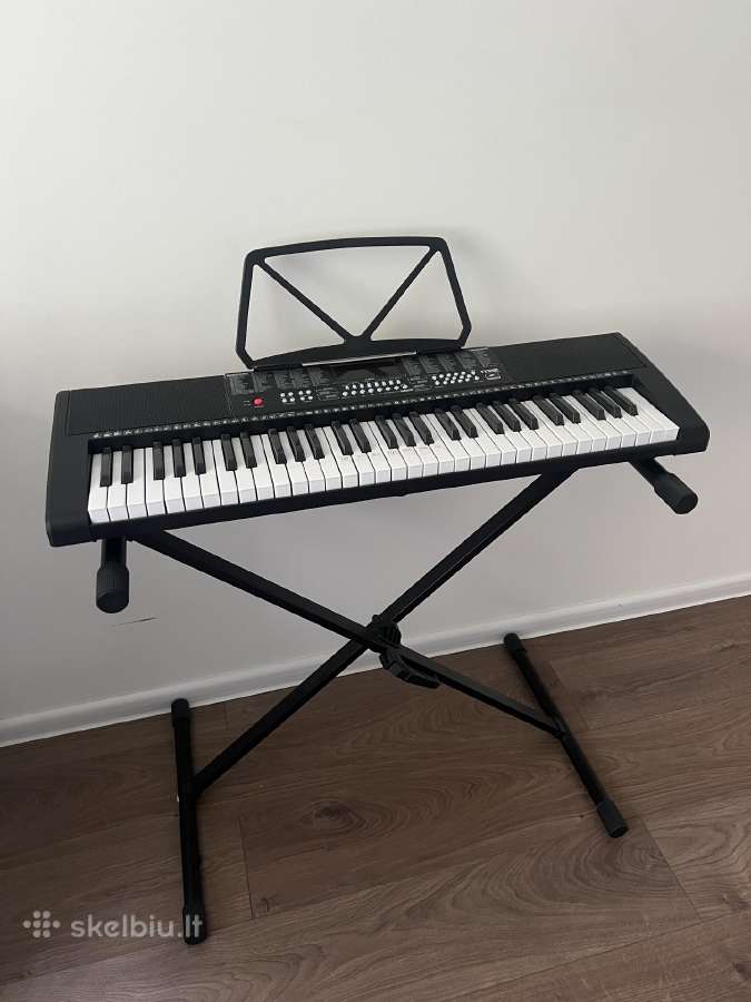 Sintezatorius Max Kb5 su stovu